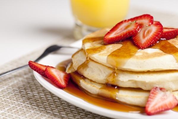 This Pancake Recipe for Two Will Make Breakfast Romantic