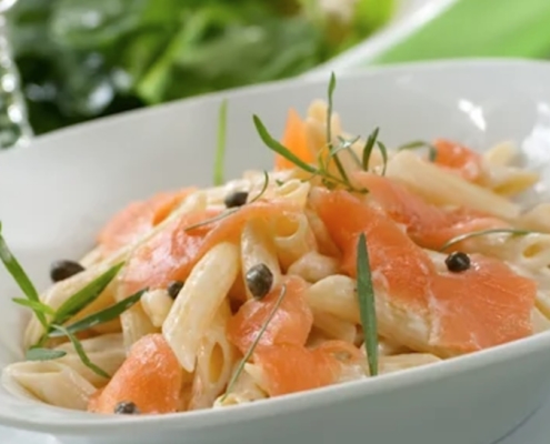 smoked salmon pasta with light cream sauce