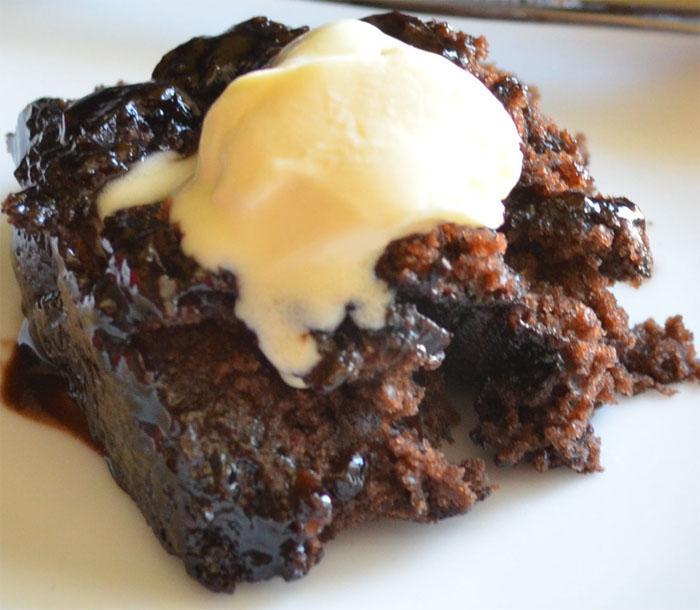 self-saucing chocolate pudding