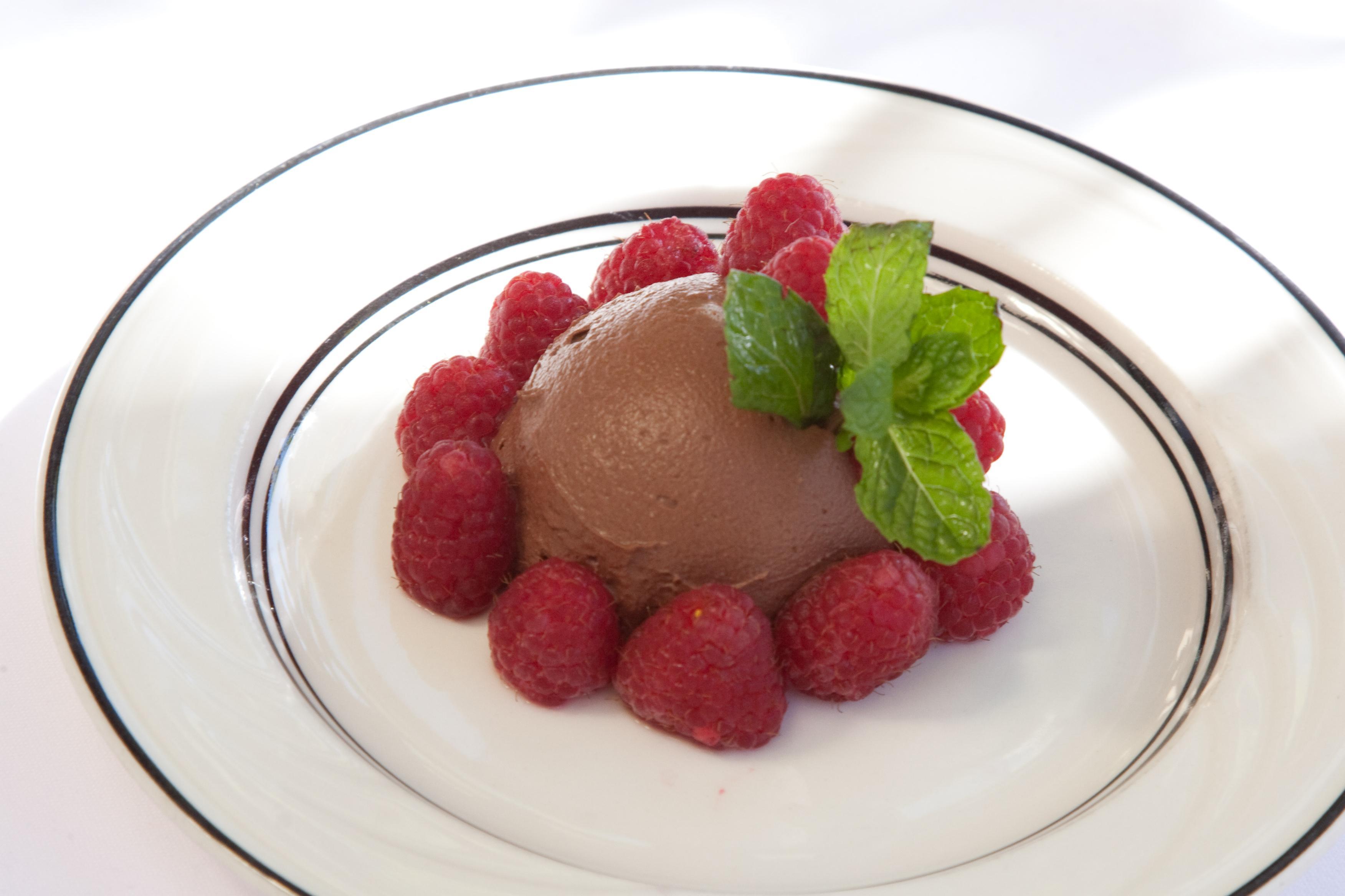 dark chocolate mousse with raspberries