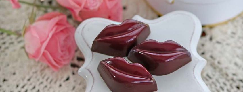 Valentine's Day Chocolate from Artisanne Chocolatier | Eat Something Sexy