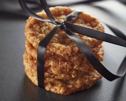 Dutch Crunchy Coconut Cookies