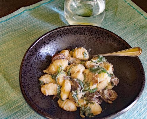 Creamy Gnocchi with Spinach and Mushrooms