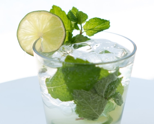 closeup of blanco mojito