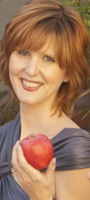 Amy Reiley author headshot